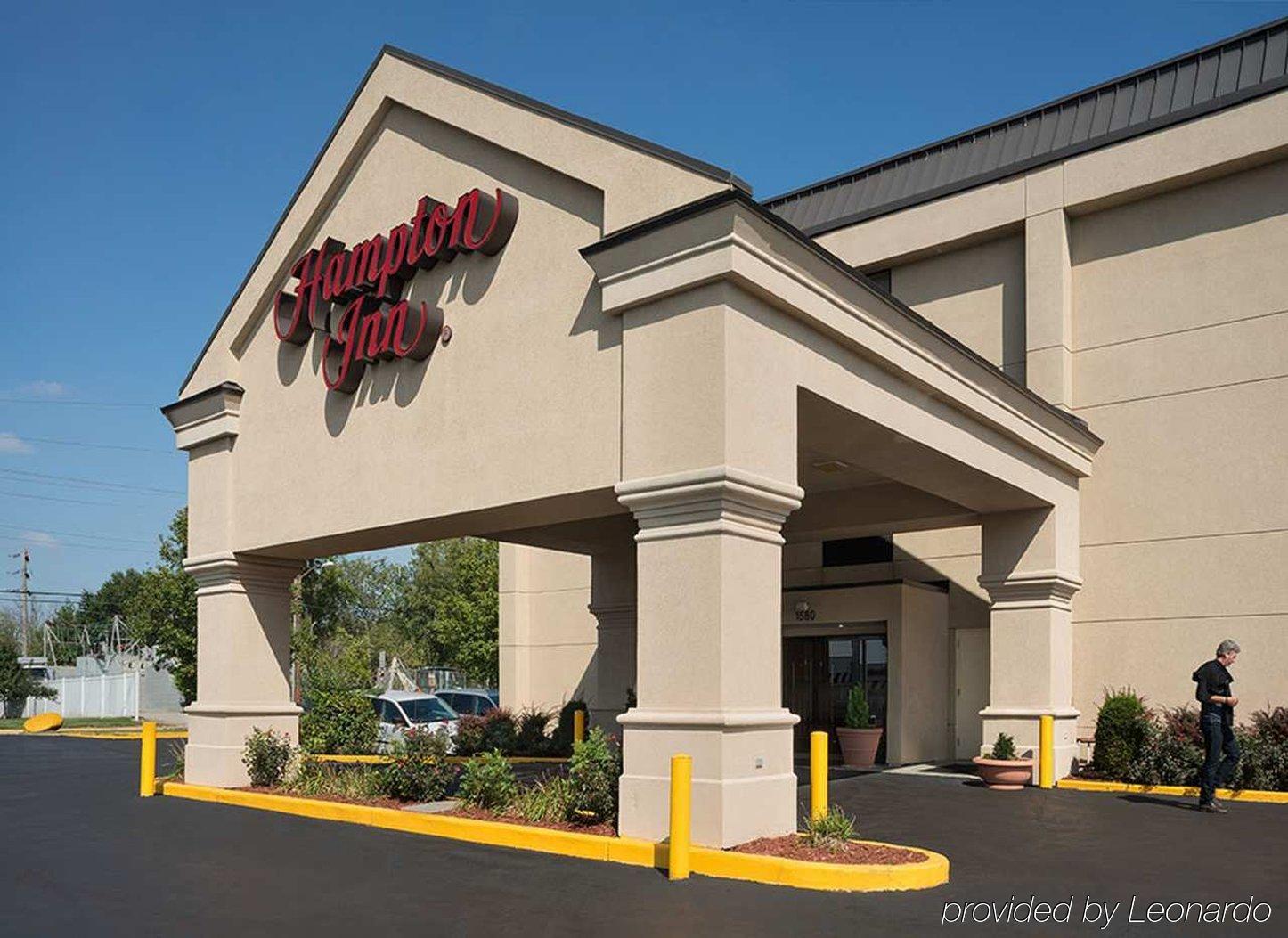 La Quinta Inn & Suites By Wyndham St Louis Route 66 Windsor Springs Buitenkant foto